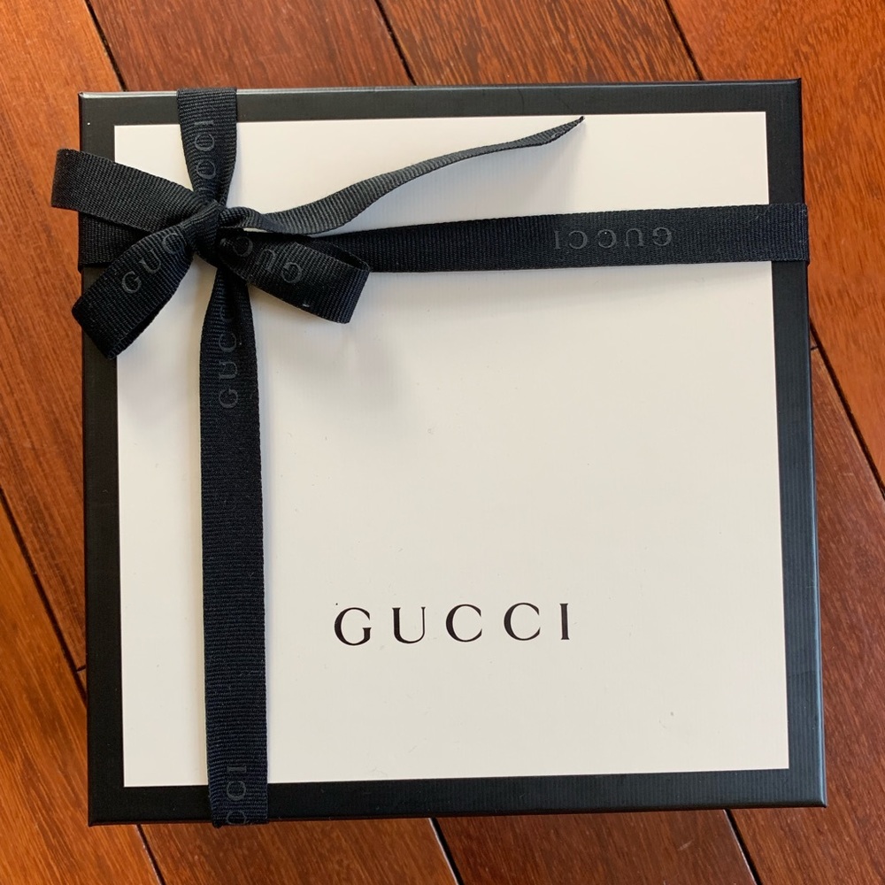Gucci Belt Box: Packaging